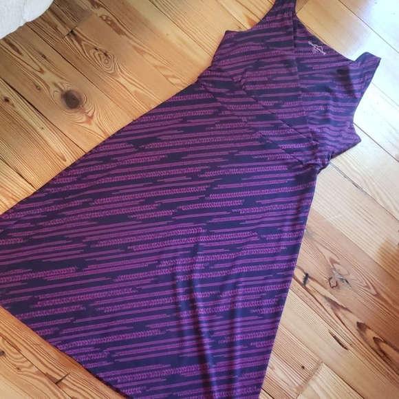 Eddie Bauer travel dress - Picture 1 of 4